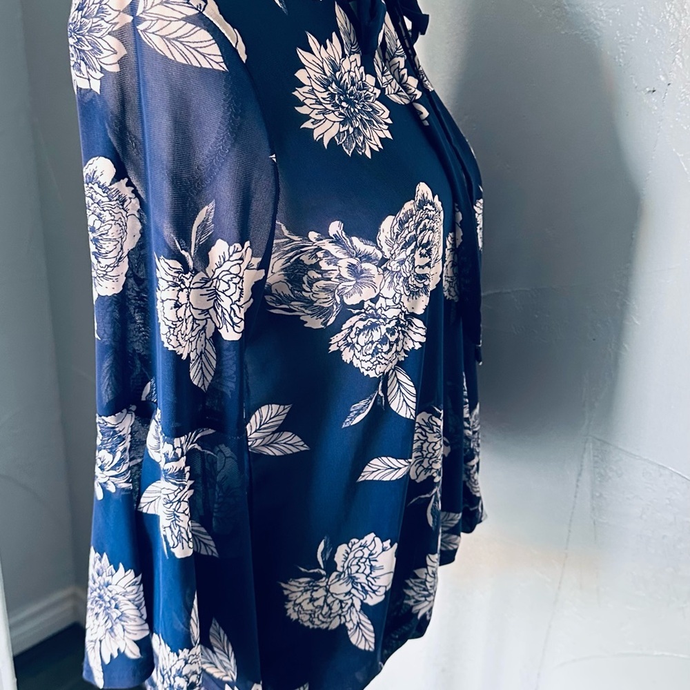 Blue and White Tie Front Blouse with Cut Out Details - Picture 5 of 5